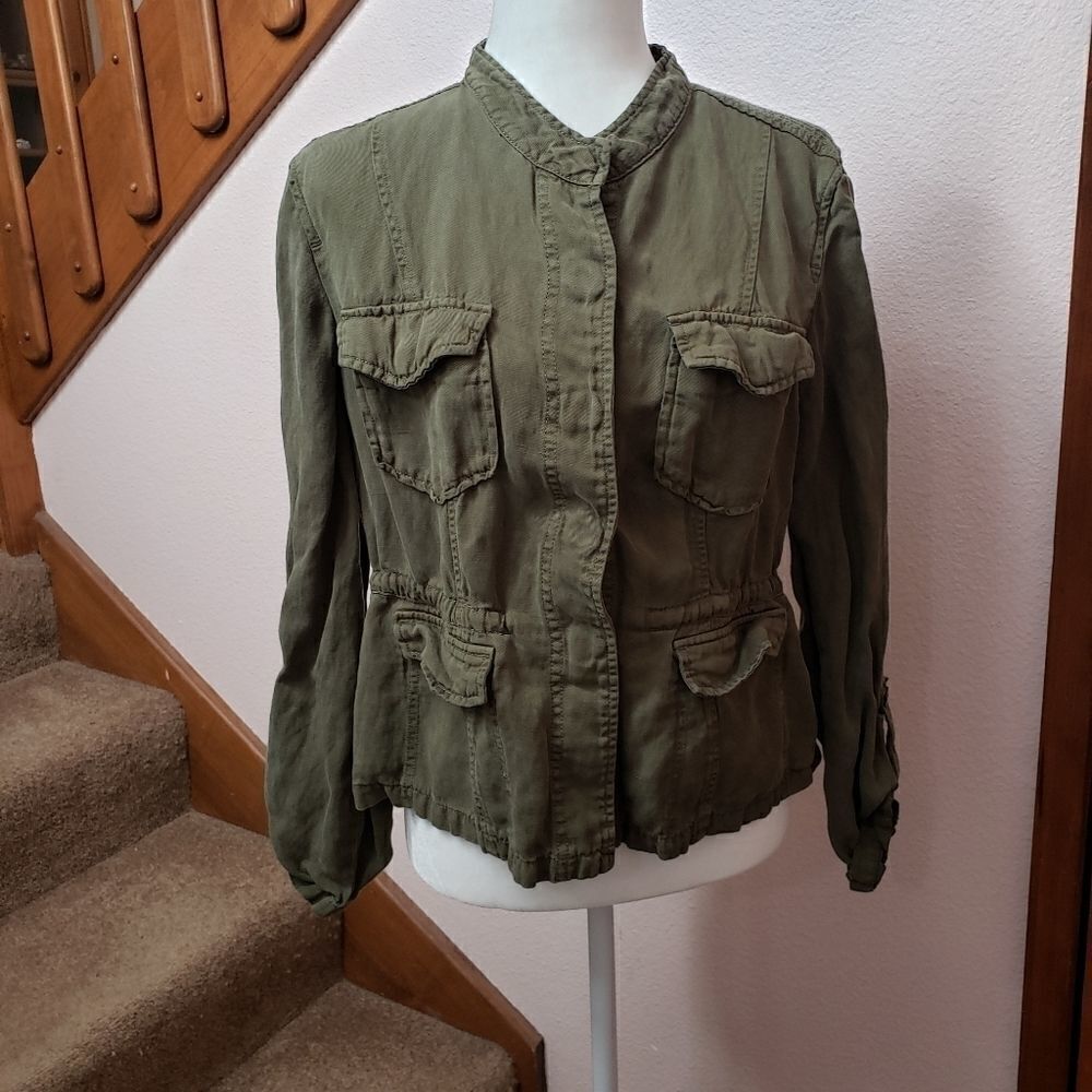 Army green fitted shirt/jacket by Lola Rae, M